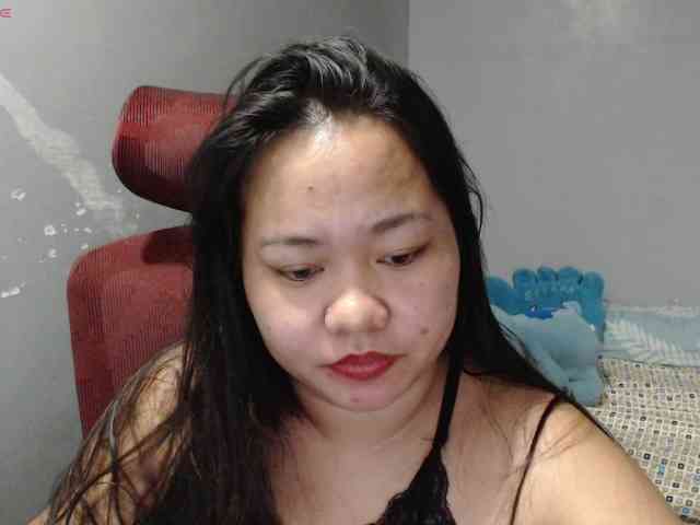 BubbleButtPinay webcam