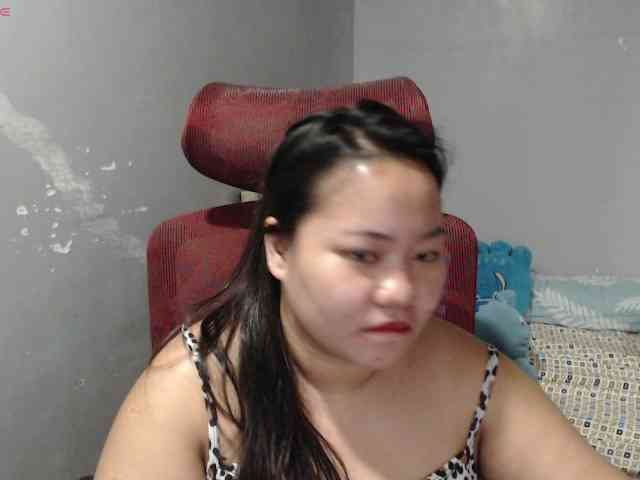 BubbleButtPinay webcam