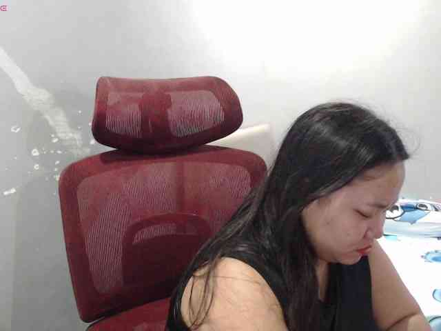 BubbleButtPinay webcam