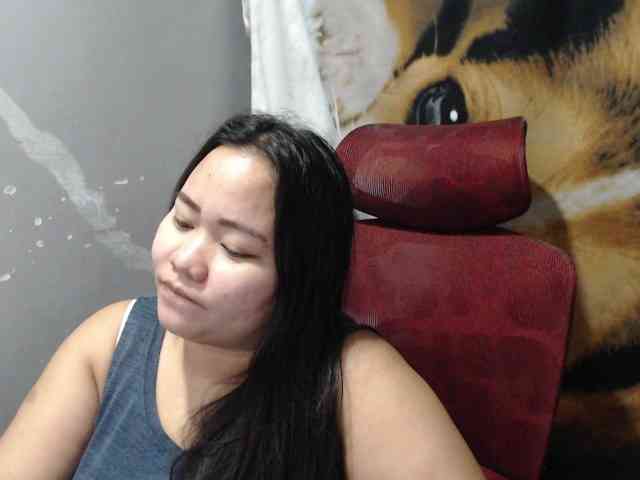 BubbleButtPinay webcam