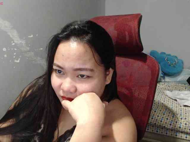 BubbleButtPinay webcam