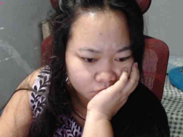 BubbleButtPinay webcam