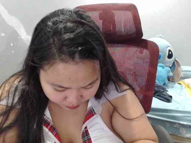 BubbleButtPinay webcam