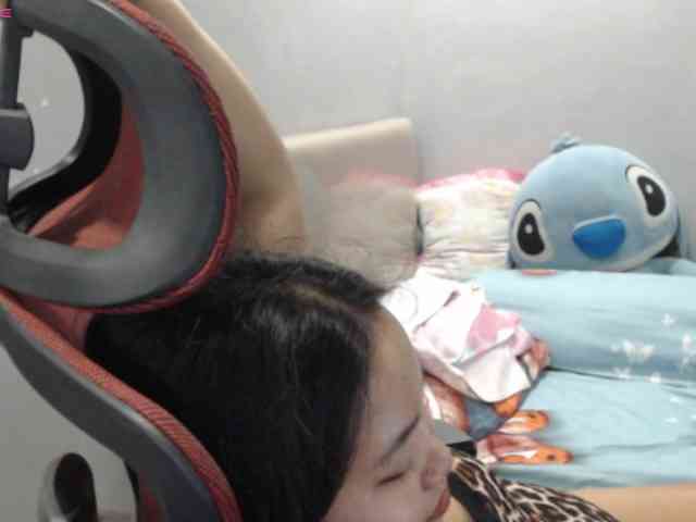 BubbleButtPinay webcam