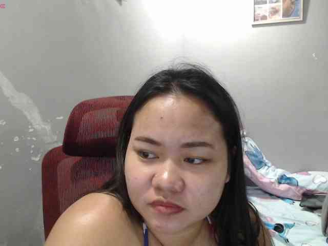BubbleButtPinay webcam