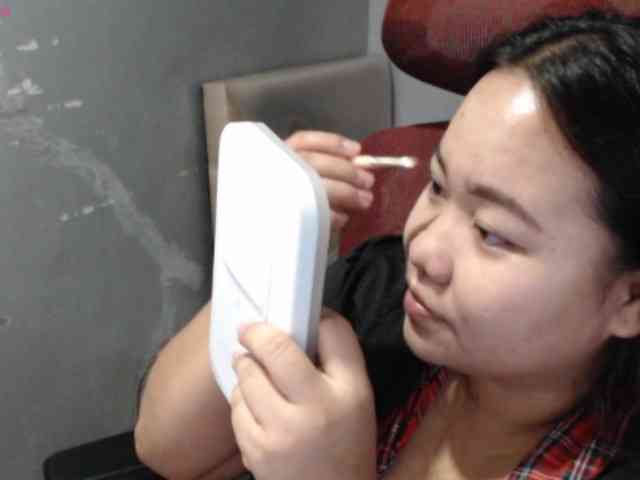 BubbleButtPinay webcam