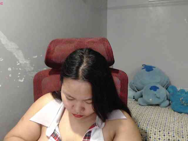 BubbleButtPinay webcam