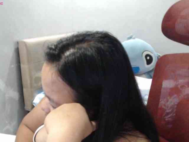 Model: BubbleButtPinay