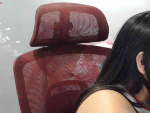 BubbleButtPinay webcam