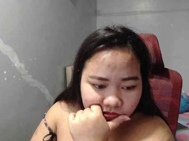 BubbleButtPinay webcam