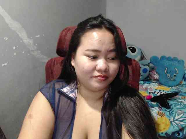 BubbleButtPinay webcam
