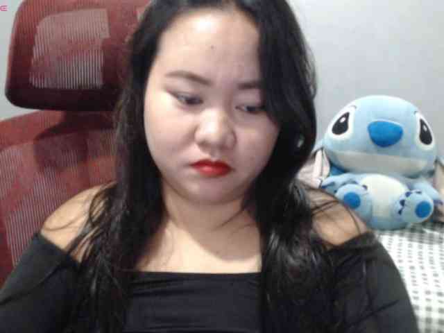 BubbleButtPinay webcam