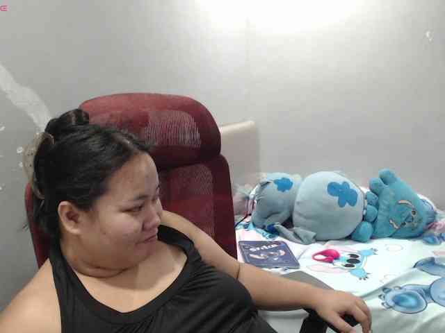 BubbleButtPinay webcam