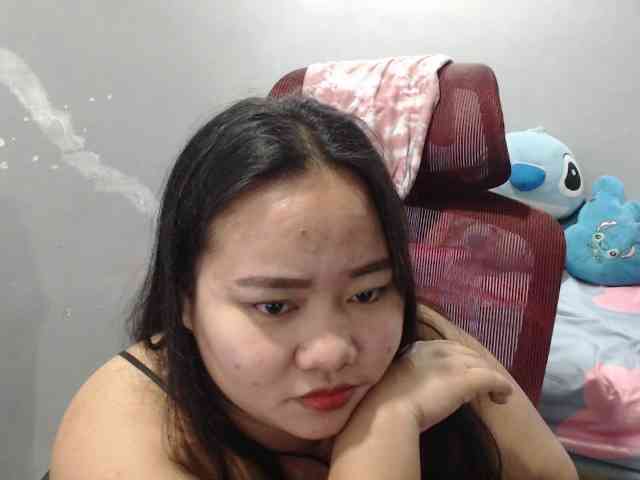 BubbleButtPinay webcam