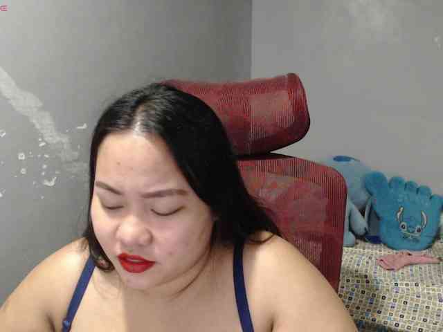 BubbleButtPinay webcam