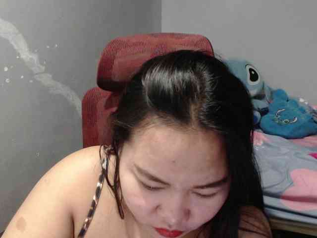BubbleButtPinay webcam