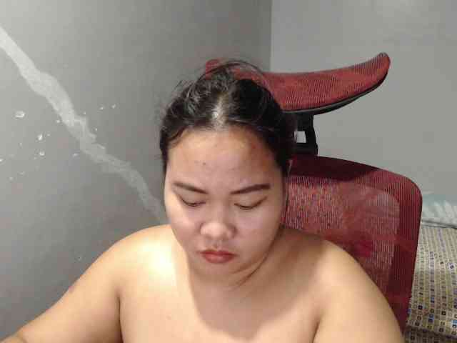 BubbleButtPinay webcam