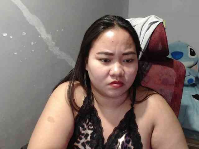 BubbleButtPinay webcam