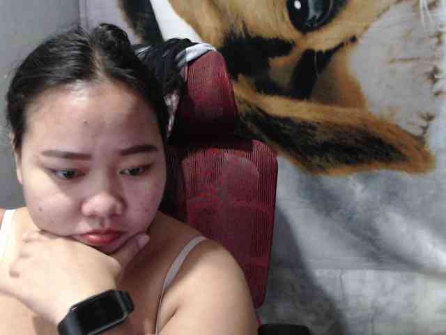 BubbleButtPinay webcam