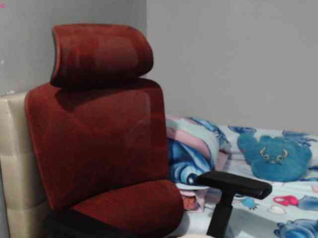 BubbleButtPinay webcam
