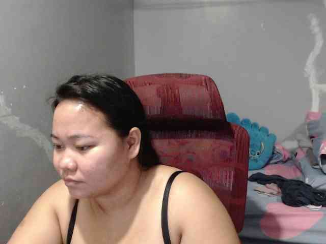 BubbleButtPinay webcam