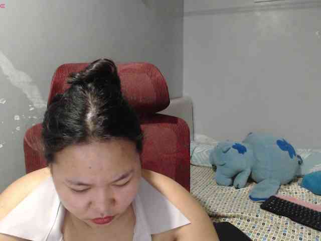 BubbleButtPinay webcam