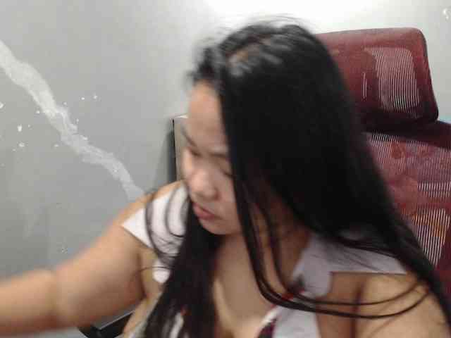 BubbleButtPinay webcam