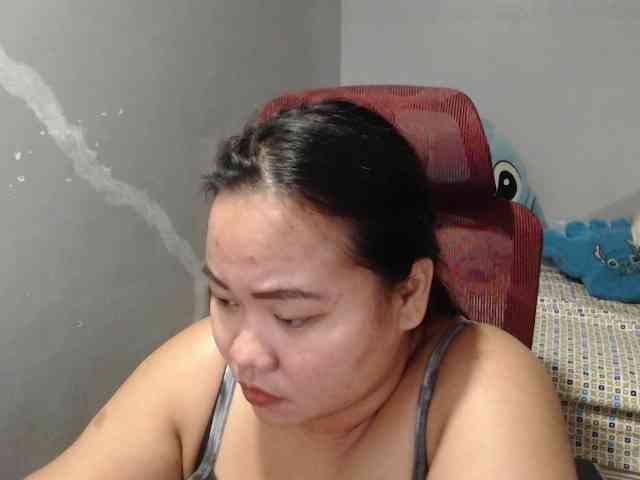 BubbleButtPinay webcam