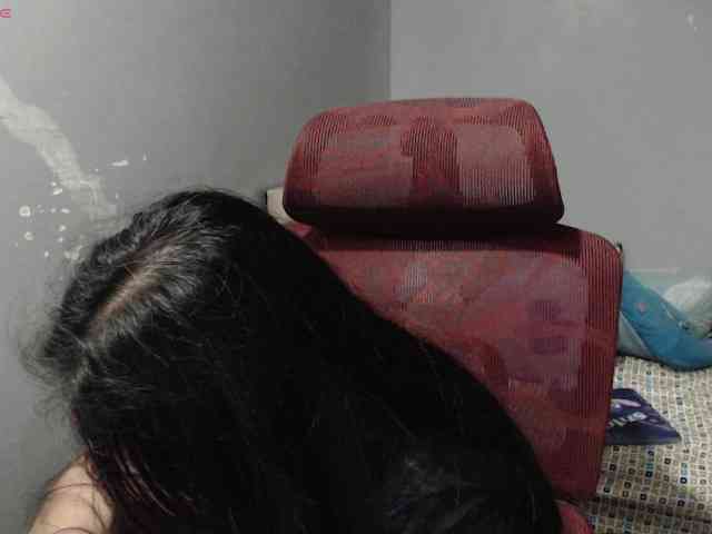 BubbleButtPinay webcam