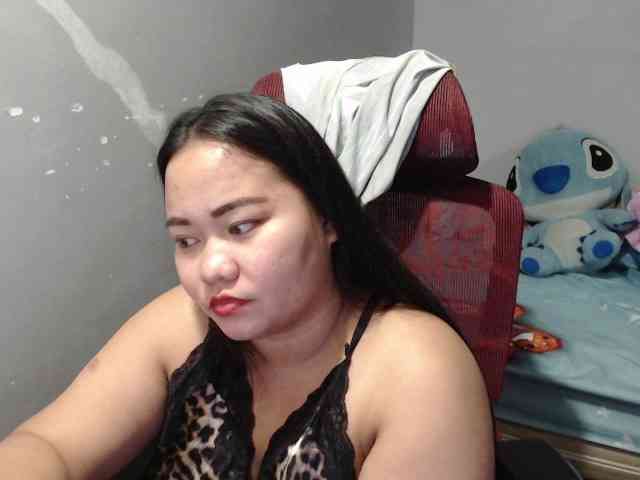 BubbleButtPinay webcam