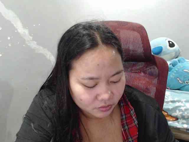BubbleButtPinay webcam