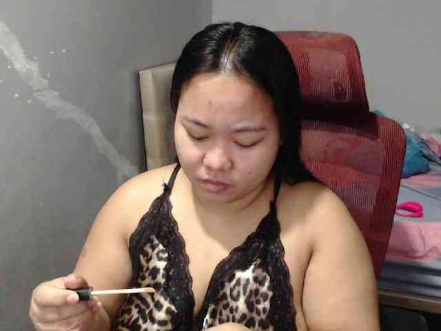 BubbleButtPinay webcam