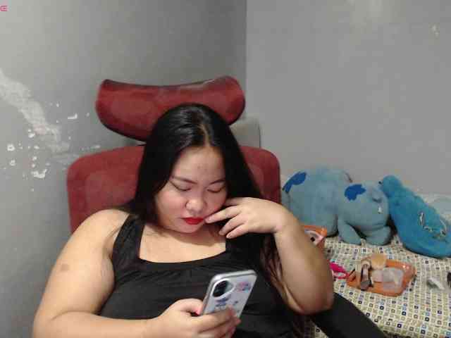 BubbleButtPinay webcam