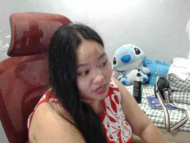 BubbleButtPinay webcam