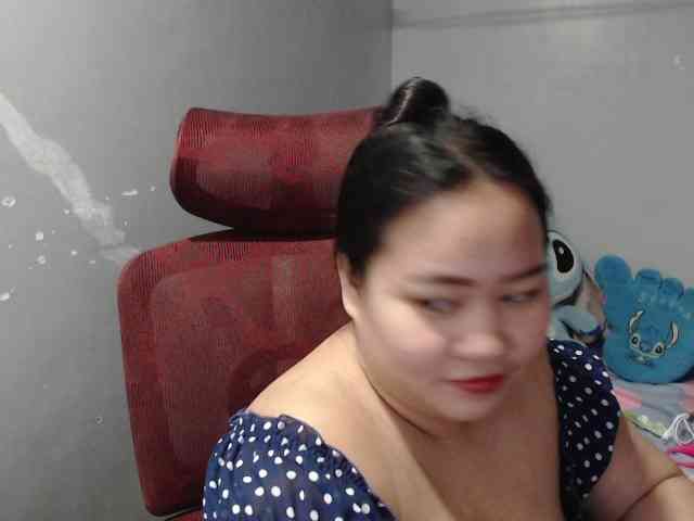 BubbleButtPinay webcam
