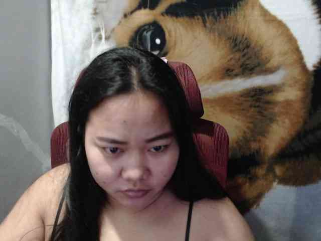 BubbleButtPinay webcam