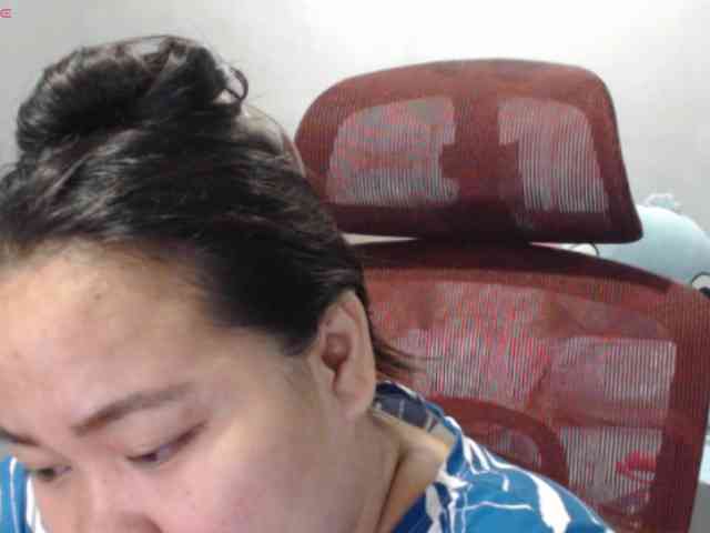 BubbleButtPinay webcam