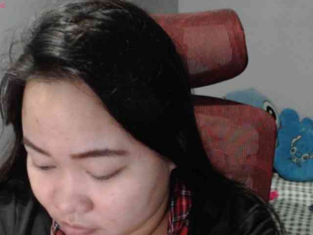 BubbleButtPinay webcam