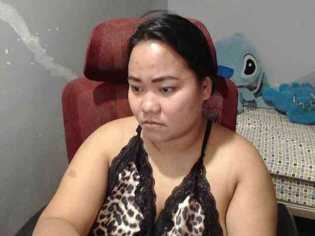 BubbleButtPinay webcam