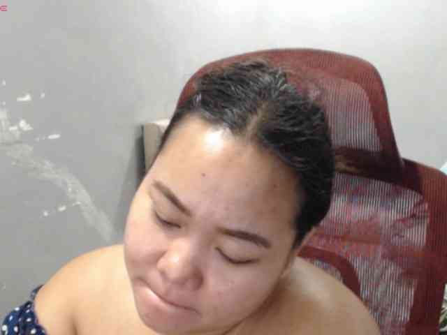BubbleButtPinay webcam
