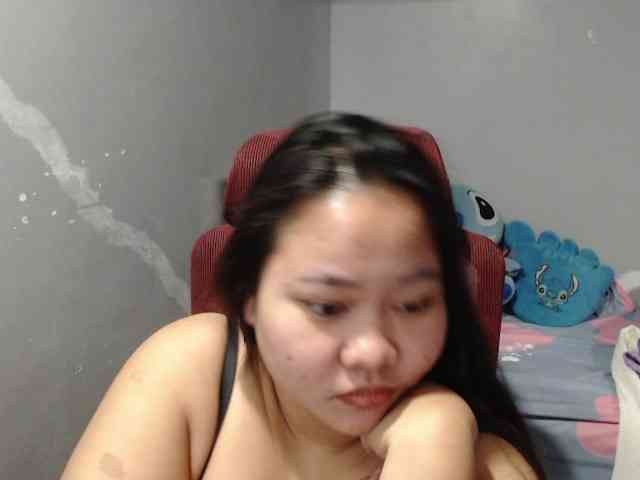 BubbleButtPinay webcam