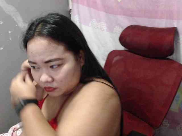 BubbleButtPinay webcam