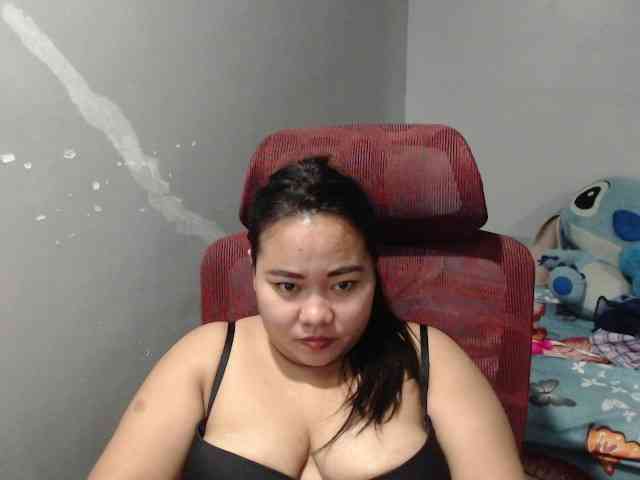 BubbleButtPinay webcam