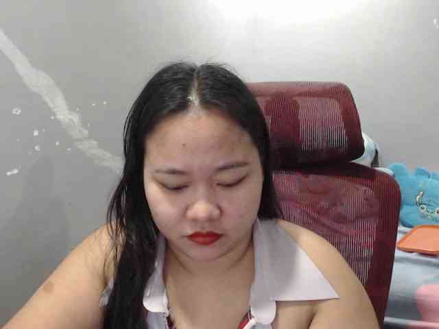 BubbleButtPinay webcam