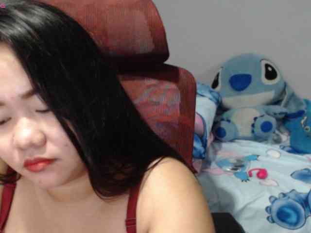 BubbleButtPinay webcam