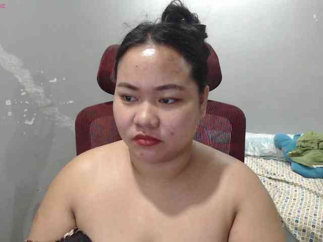 BubbleButtPinay webcam