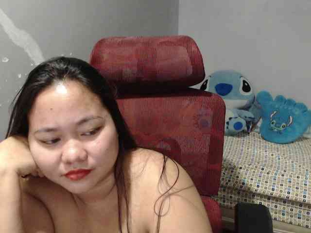 BubbleButtPinay webcam