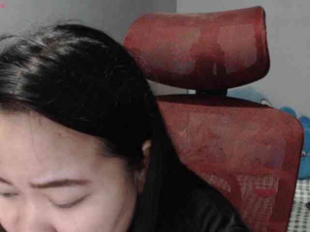 BubbleButtPinay webcam