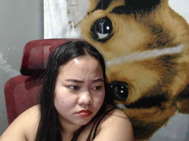 BubbleButtPinay webcam