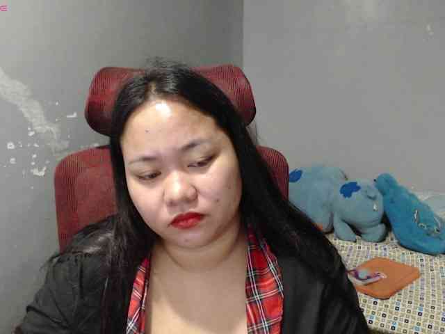 BubbleButtPinay webcam